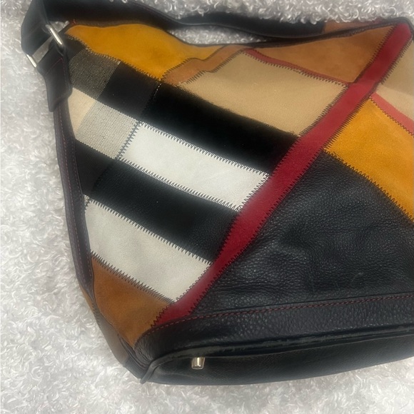 Burberry Multicolor House Canvas and Leather Patchwork Ashby Bucket Bag - Picture 10 of 16